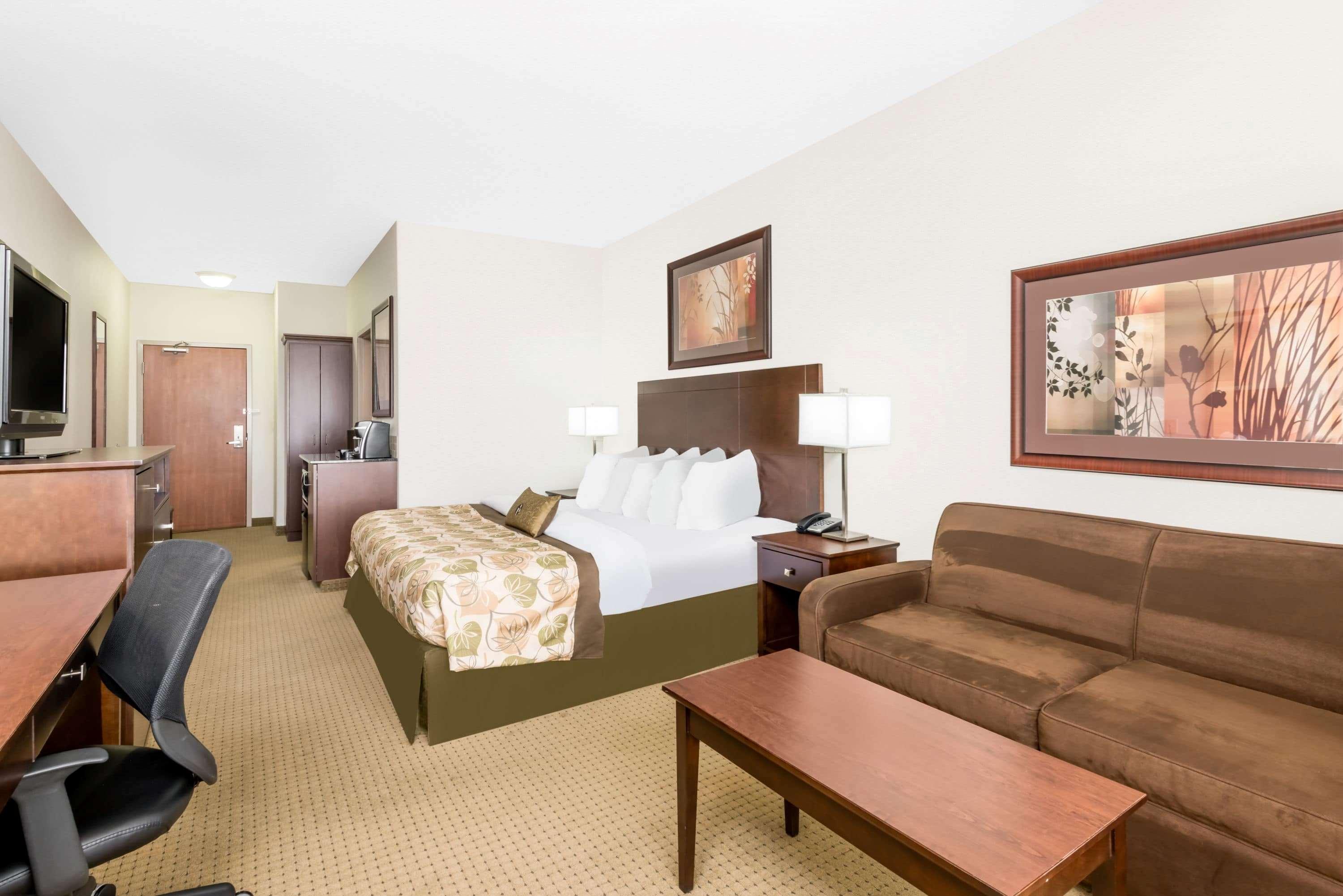 Ramada By Wyndham Olds Hotel Exterior photo